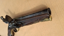 Italská křesadlová pistole LAZARINO