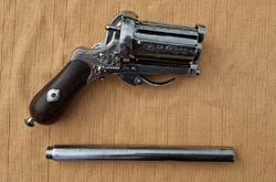 Luxusní ,,pepperbox“ 7mm s přídavnou hlavní