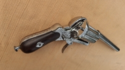 Luxusní ,,pepperbox“ 7mm s přídavnou hlavní