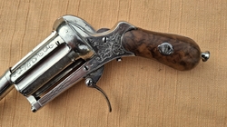 Luxusní ,,pepperbox“ 7mm s přídavnou hlavní