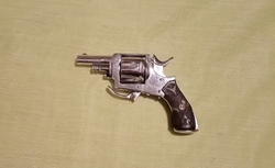 revolver .320 Corto