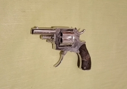 revolver .320 Corto