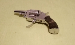 revolver .320 Corto