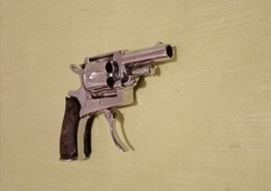 revolver .320 Corto
