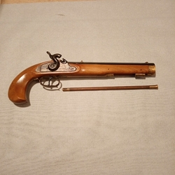 pistole Kentucky .44
