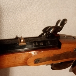 pistole Kentucky .44