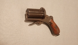 revolver ,,Pepřenka"