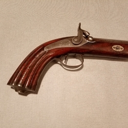 pistole s drážkovanou hlavní ráže 15,5mm