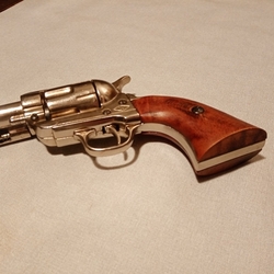 filmová rekvizita Colt Peacemaker 45LC