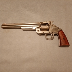 revolver Smith & Wesson Russian 