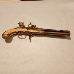 Dvouhlavňová pistole s překlopovacím zámkem