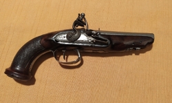 Francouzská křesadlová pistole