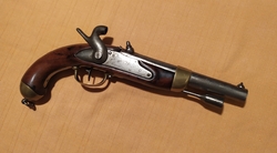 Francouzská jezdecká pistole 1822 T