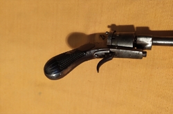 francouzský revolver syst. Lefaucheux na opravu