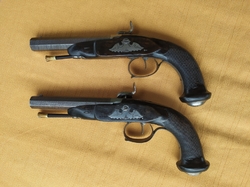 Pár perkusních pistolí s drážkovanou hlavní