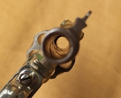 revolver typu Smith & Wesson