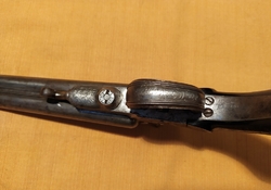 Francouzská 2-hlavňová pistole 11mm Pinfire