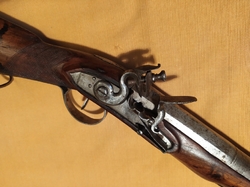 Krátký jezdecký křesadlový trombon