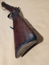 Krátký jezdecký křesadlový trombon