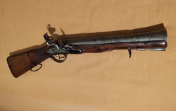 Krátký jezdecký křesadlový trombon