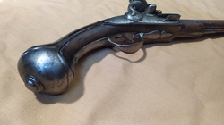 Italská křesadlová pistole 54,5cm