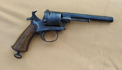 Důstojnický revolver .450CF