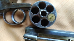 Důstojnický revolver .450CF