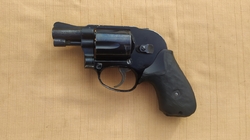 Znehodnocený revolver Smith & Wesson .38 SPL