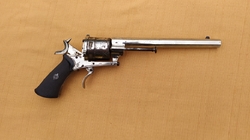 Niklovaný revolver se sklopnou spouští